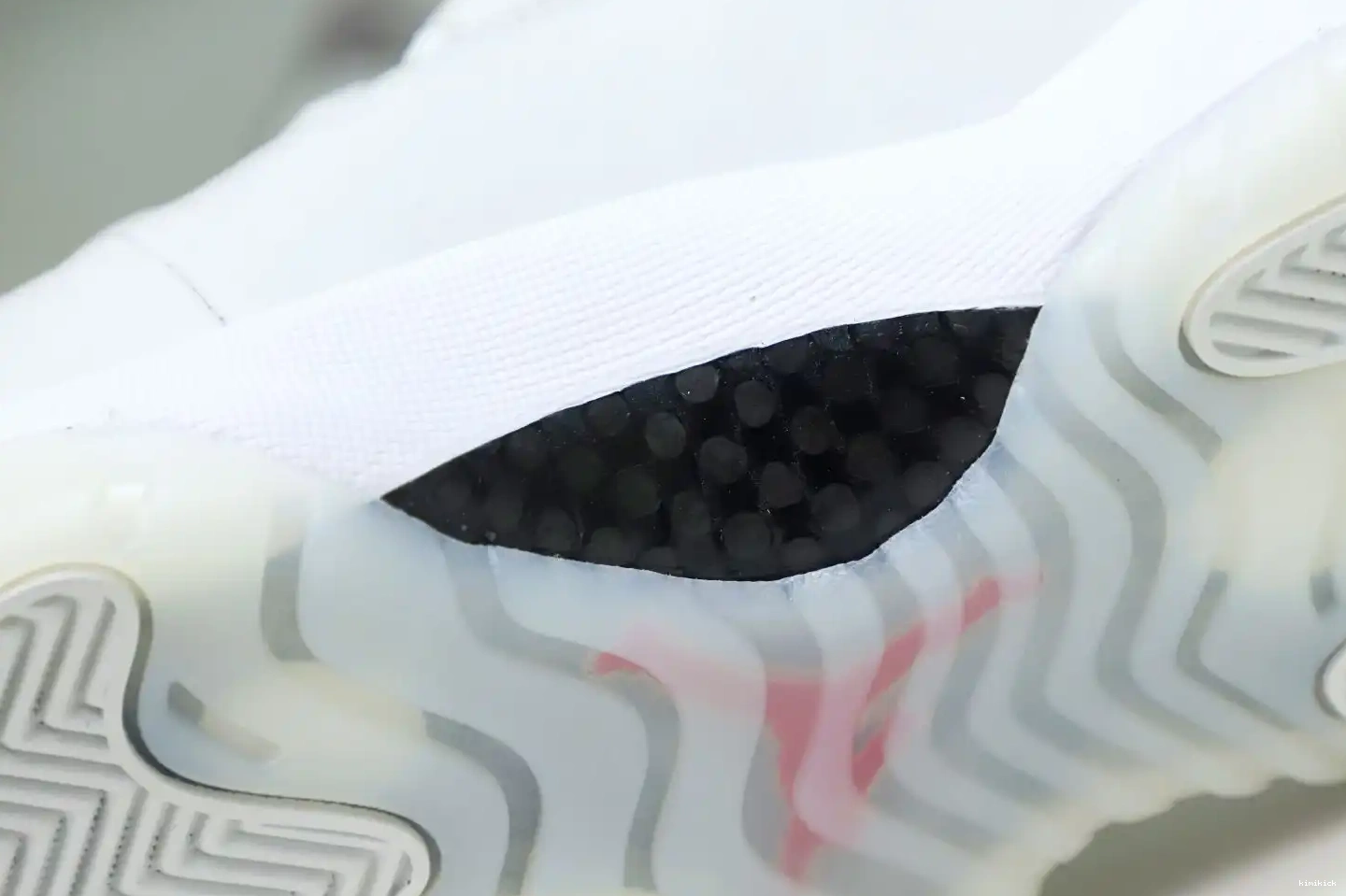 JORDAN RETRO TINT 11 XI AIR Kimikick PLATINUM 0528